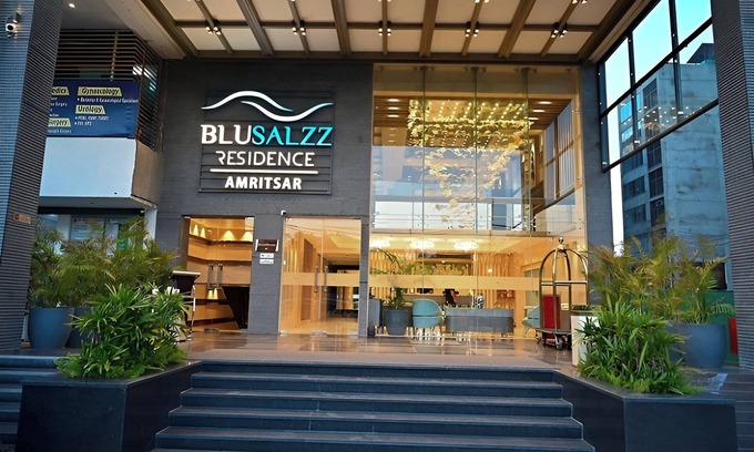 Ranjit Avenue Hotel | Top-Rated BluSalzz Residence Amritsar with Pool & Dining