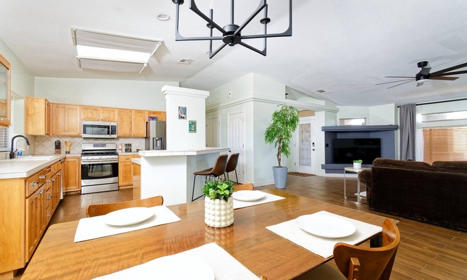 Blythe House | Discover Your Serene Oasis in Blythe with Spa & Hot Tub