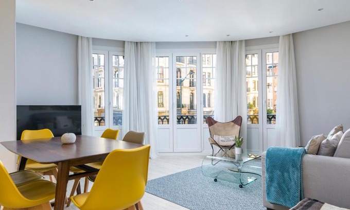 Abando Apartment | Discover BMA by Forever Rentals: 4-Star Family Retreat