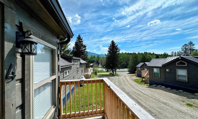 Twin Mountain Cabin | Cozy BMV4 Tiny Home with Loft Near Bretton Woods