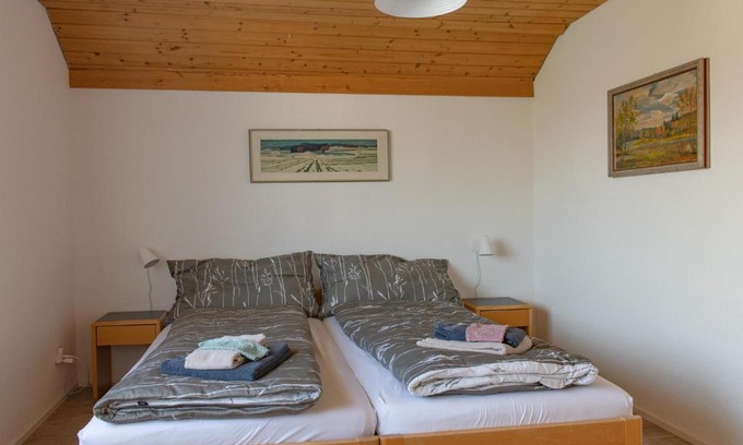 Pfyn Bed & Breakfast | Scenic Escape at BnB Bergsicht: Pool, Ocean View & Spa