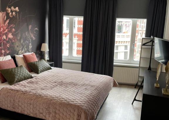 Venlo Bed & Breakfast | Cozy BnB Bruxelles: Family-Friendly with Breakfast Included