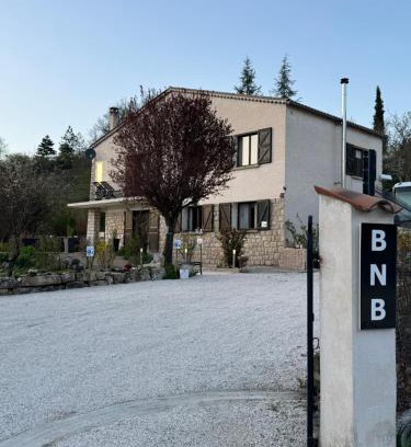 Castellane Bed & Breakfast | Cozy Bnb Castellane Chambre d'Hotes with Ocean View