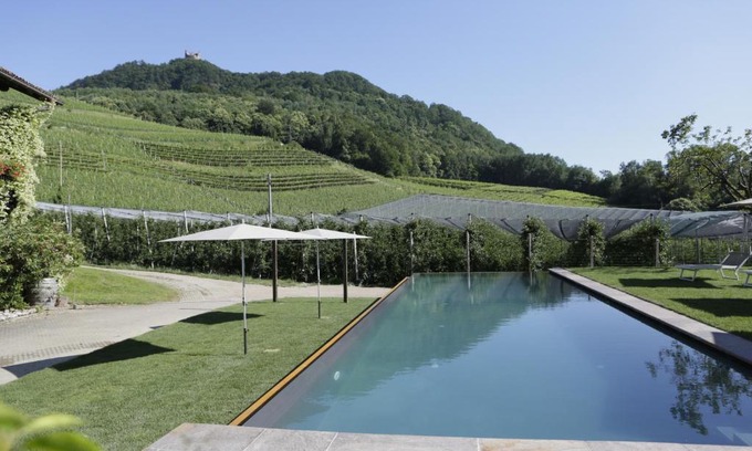 Campi al Lago Bed & Breakfast | Relax at BNB Garni Kreithof with Oceanfront Views