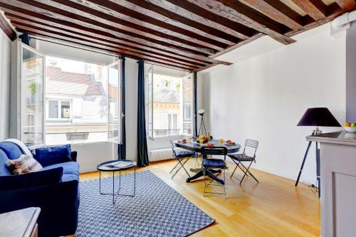 6th Arrondissement Apartment | BnBNova - 1BR - Saint-Germain & Luxembourg