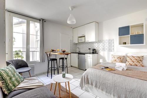 Quartier du Gros-Caillou Apartment | BnBNova - Cozy Stay Near Eiffel Tower & Invalides & Seine