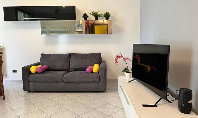 Cardano al Campo Apartment | Top-Rated Family Stay at Bnbook-Casa Andrea