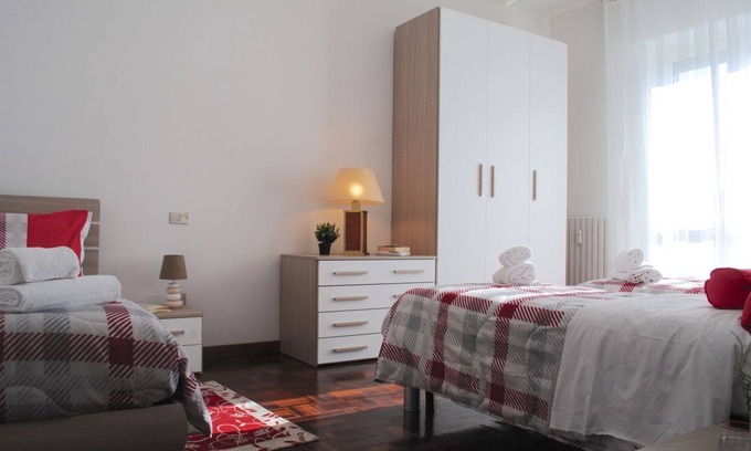Mazzo Apartment | Discover Bnbook-Costantino: Fast Wi-Fi & Self Check-In