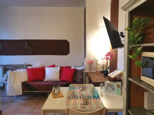 Olgiate Olona Apartment | Family-Friendly Bnbook Il Geco with Top-Rated Restaurant