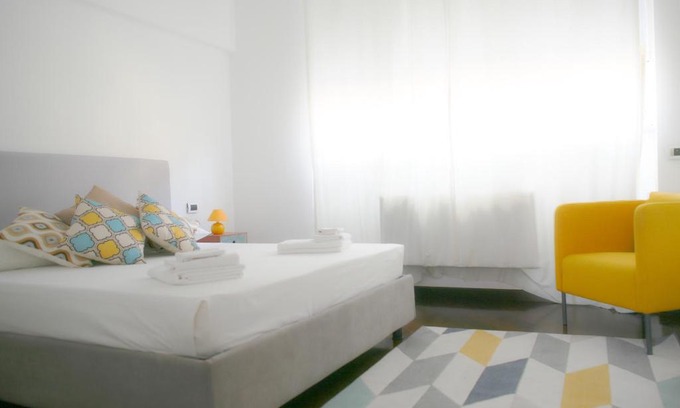 Loreto Apartment | Modern BnButler - Bergonzoli Near Central Station