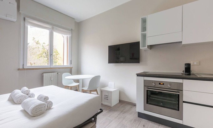 Milan House | Top-Rated BnButler - Panizza 8 with Breakfast Included