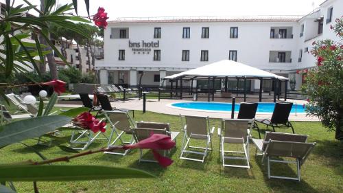 Baia Domizia Hotel | Cozy BNS Hotel Francisco with Oceanfront Views & Pool