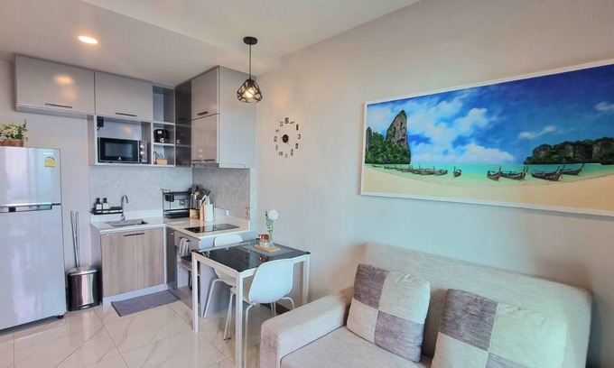 Ao Nang Apartment | Oceanfront One-Bedroom Retreat at Ao Nang Beach