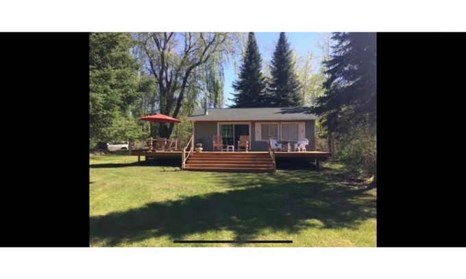 Mayfield House | Experience Boardman River Cottage with Kayaks & Ocean Views