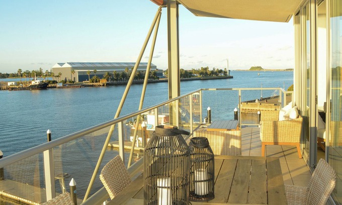 Newcastle Apartment | Experience Boardwalk on Honeysuckle with Ocean Views & Pool