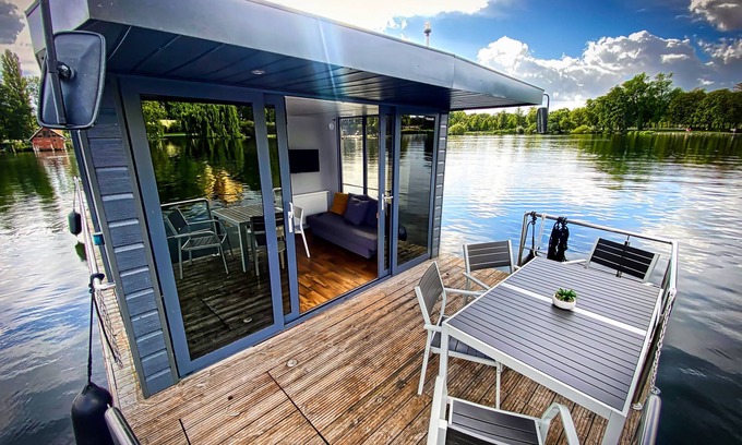 Schwerin Boat Rental | Cozy Boat 'Hannah' with Private Terrace & Ocean Views