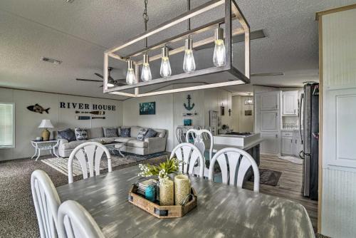 Homosassa House | Idyllic Riverside Retreat with Dock, Porch & Grill