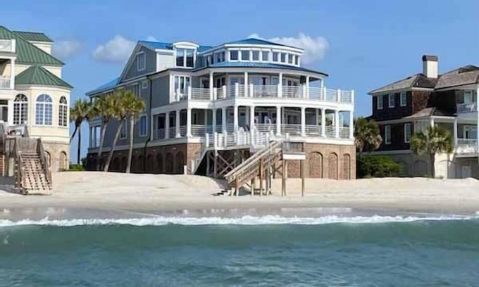 Pawleys Island House | Oceanfront Retreat: Hot Tub, Dock & Pool Await You!
