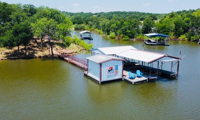 Chico Cabin | Scenic Lakefront Retreat with 180° Views & King Beds