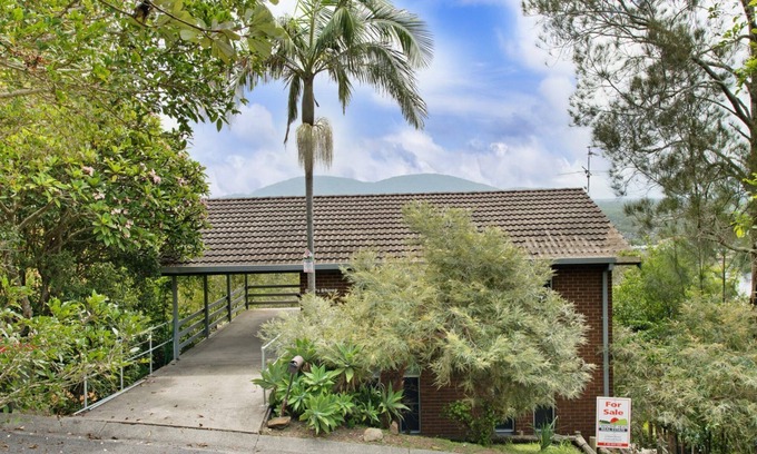 Crescent Head House | Oceanfront Retreat at Bob's Shout, Rated 9.8/10!