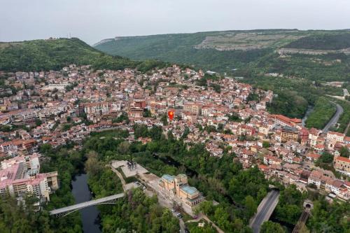 Veliko Tarnovo House | Bobevata Guest House: Entire Home with Scenic Old Town Views