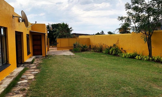 Polokwane Resort | Pet-Friendly Bobirwa Resort with Breakfast & Kitchen Options