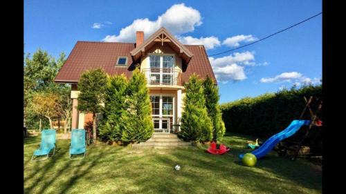 Podmacharce Cabin | Experience Bociani Domek: Ocean Views & Pet-Friendly Stays