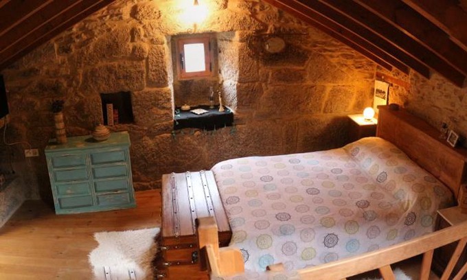 Melon House | Charming Loft-Style Bodega: Pet & Child Friendly Escape