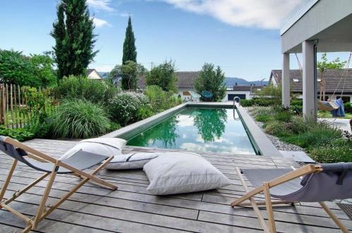 Ludwigshafen Apartment | Relaxing Bodensee-Apartment SeeSucht with Ocean View