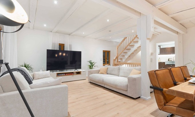 Ohningen House | Cozy Bodensee-Suite near the Lake with Home Cinema