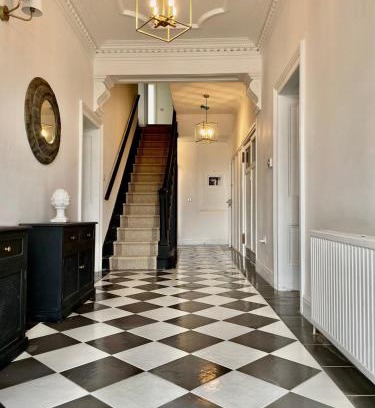 Bodorgan House | Discover Bodorgan Inn: Pet-Friendly Getaway with Hot Tub