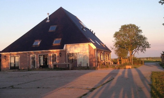 Anna Paulowna House | Discover Comfort at Boerderij de Waard - Rated 9/10
