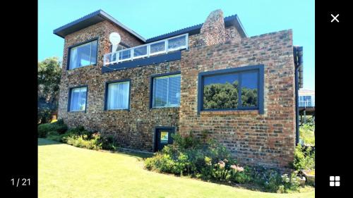 Boggoms Bay House | Unforgettable Boggoms' View: 4-Star Family & Pet Friendly