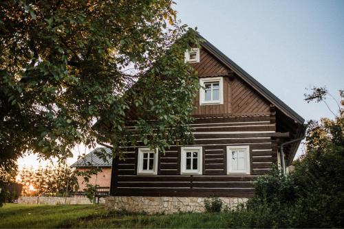 Cerveny Kostelec House | Discover Bohdašín 17: Pet-Friendly Oceanfront Retreat