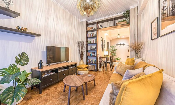 Kinosargous Apartment | Trendy 1BR Apartment in Central Athens with Breakfast