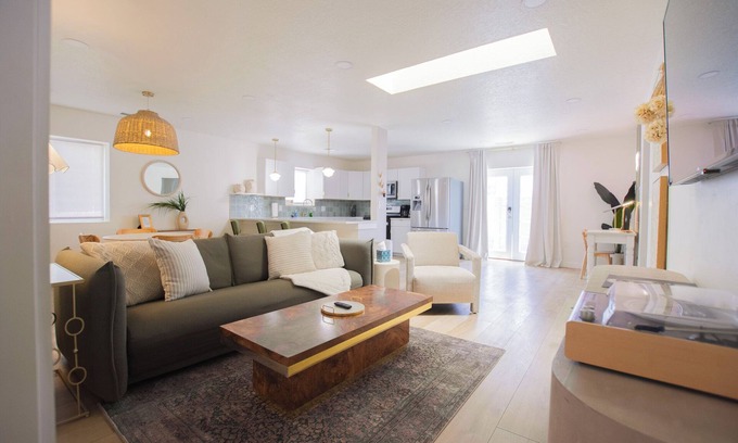 South Broadway House | Unique Bohemian Chic Escape with Hot Tub & Pet-Friendly Perks