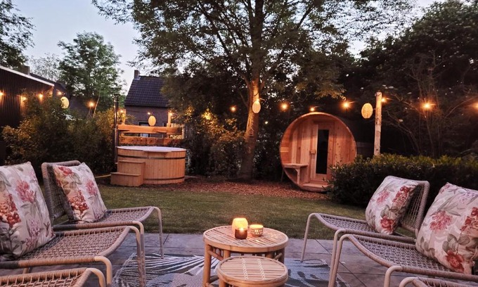 Ewijk House | Relaxing Bohemian Wellness with Hot Tub & Spa Amenities