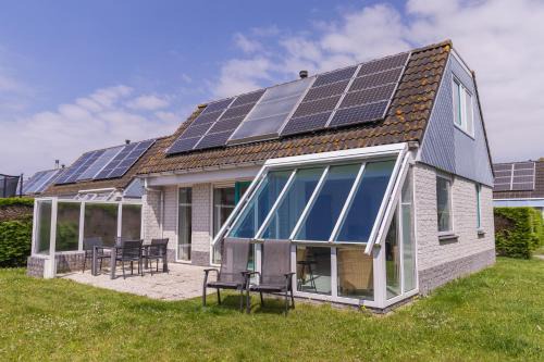 Sint Maartenszee House | Discover Bohemien Resort 8: Pet & Child Friendly Retreat