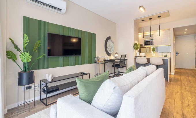 Palermo Apartment | Guest Rated 10/10: Boho Chic SoHo Studio with Pool & WiFi