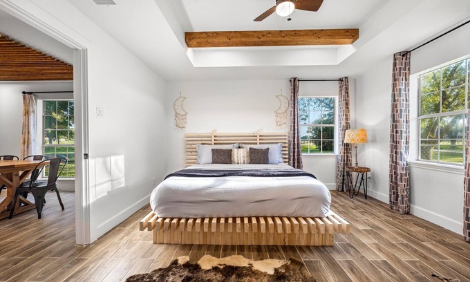 Barrett Other | Inviting Boho Chic Retreat with Wheelchair Access & Family Fun