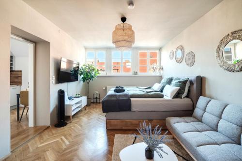 Graz City Centre Apartment | Stylish Design Studio-Apartment in Graz's Historic Center