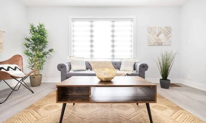 Clanton Park House | Boho Theme Home: Family-Friendly Retreat with Breakfast