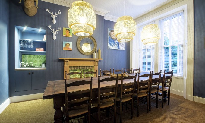 Glasgow Westend House | Stylish Boho West End Townhouse with Spa & Breakfast