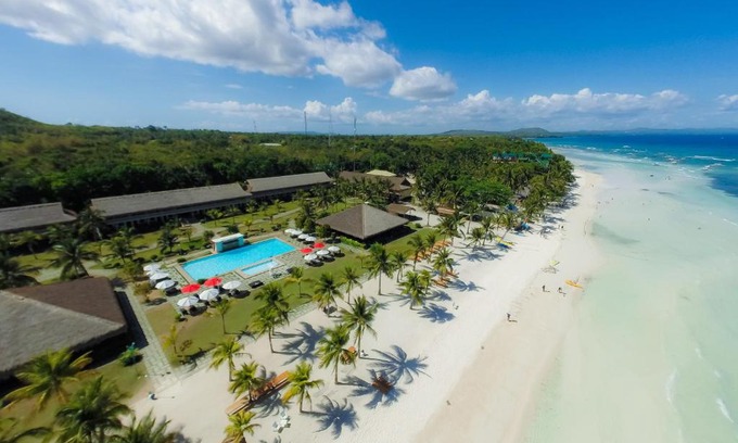 Panglao Resort | Idyllic Bohol Beach Club: Oceanfront Retreat with Pool