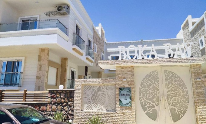 Al Ahyaa Apartment | Pet-Friendly Boka Bay One with Oceanfront Spa and Pool