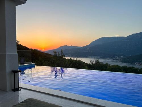 Klinci Villa | Boka View House