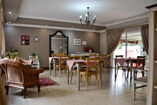 Emalahleni House | Book Your Stay at Bokmakierie Gastehuis - Guest Rated 9.1