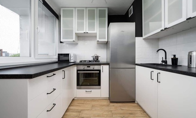 Stare Miasto Apartment | Exceptional Stay at Studio Bolesławiecka 8/20 - Family-Friendly!