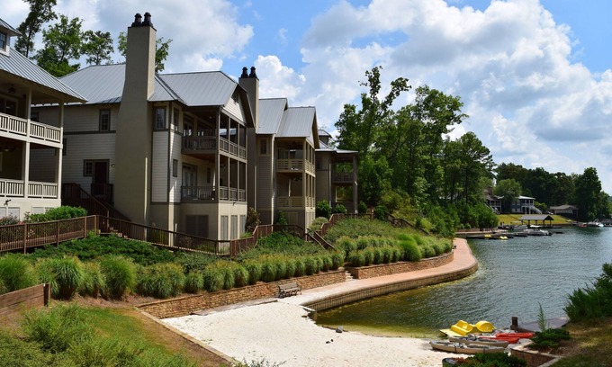 Alexander City House | Explore Bolton Cove: Pool, Beach & Family-Friendly Fun