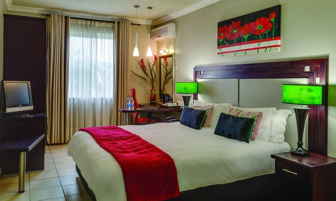 Empangeni Hotel | Discover BON Hotel Empangeni: Family-Friendly & Rated 8.2